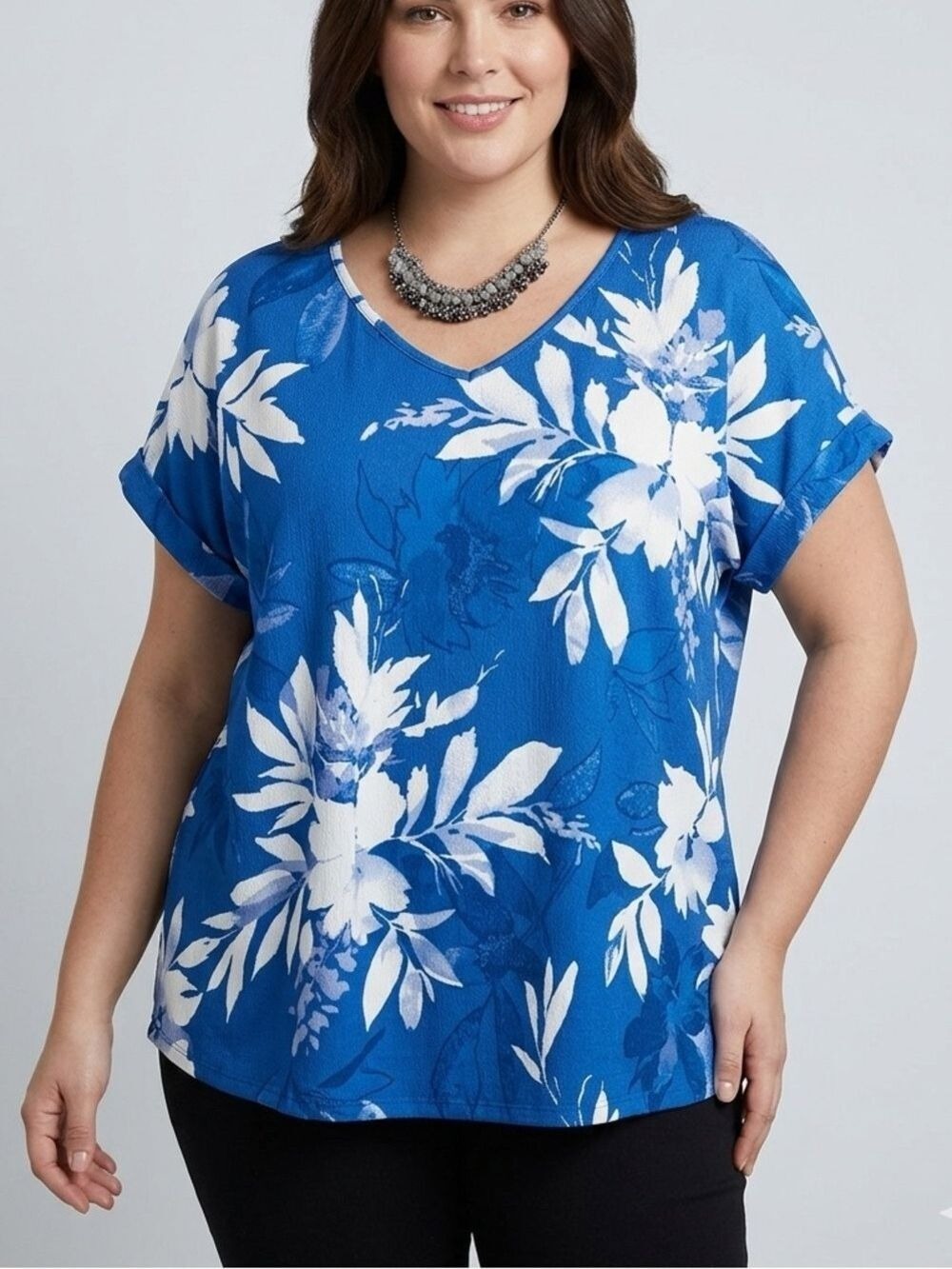 🥰 SHOW SPECIAL - LILY MORGAN  Blue and White Floral Blouse XL